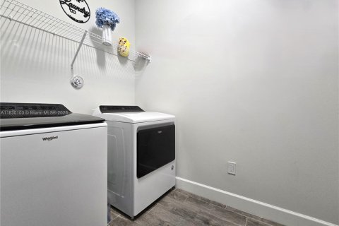 Casa en venta en Loxahatchee Groves, Florida, 3 dormitorios, 178.37 m2 № 1934163 - foto 10