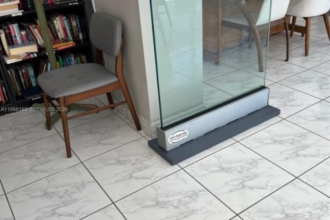 Купить кондоминиум в Серфсайд, Флорида 2 спальни, 119.38м2, № 2028065 - фото 23