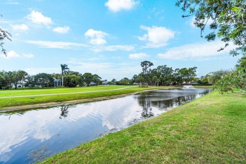 Casa en alquiler en Palm Beach Gardens, Florida, 3 dormitorios, 170.48 m2 № 1176991 - foto 1