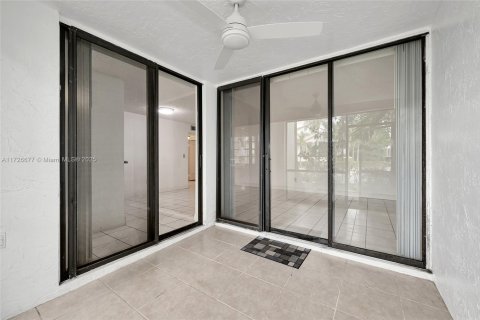 Condominio en venta en Aventura, Florida, 2 dormitorios, 101.82 m2 № 1477409 - foto 12