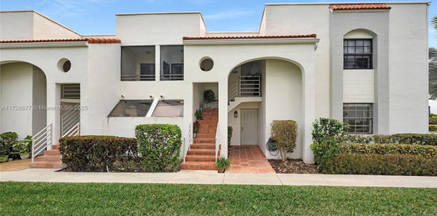 Condominio en Aventura, Florida, 2 dormitorios  № 1477409