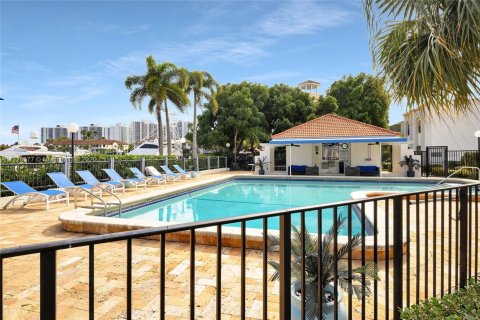 Condominio en venta en Aventura, Florida, 2 dormitorios, 101.82 m2 № 1477409 - foto 29