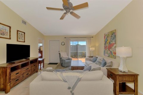 Villa ou maison à vendre à Punta Gorda, Floride: 3 chambres, 108.7 m2 № 1854698 - photo 11