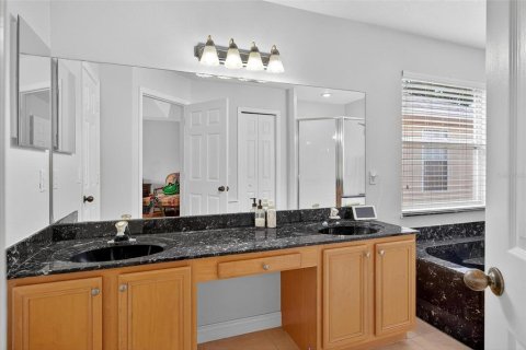 House in Apopka, Florida 4 bedrooms, 209.59 sq.m. № 1902400 - photo 28