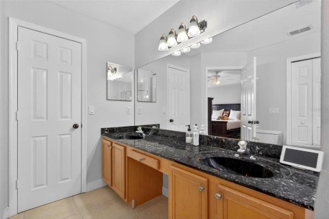 House in Apopka, Florida 4 bedrooms, 209.59 sq.m. № 1902400 - photo 30