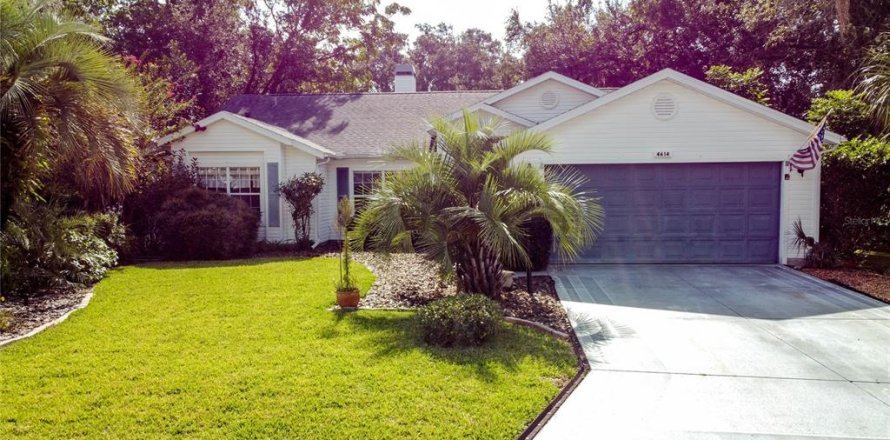 Villa ou maison à Leesburg, Floride 2 chambres, 189.89 m2 № 1919556