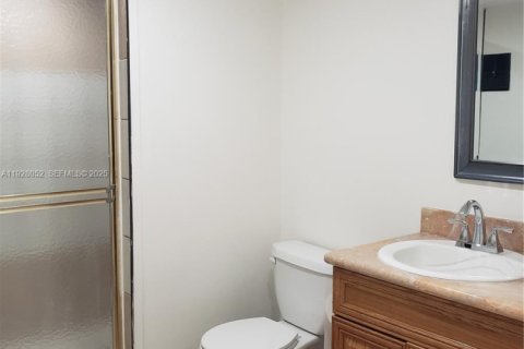 Condominio en alquiler en Davie, Florida, 2 dormitorios, 111.48 m2 № 1988258 - foto 10