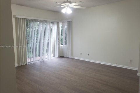 Condominio en alquiler en Davie, Florida, 2 dormitorios, 111.48 m2 № 1988258 - foto 9