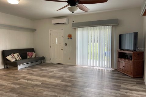 House in Hawthorne, Florida 2 bedrooms, 99.59 sq.m. № 1841576 - photo 7
