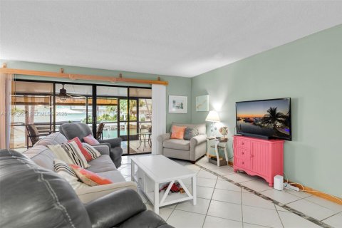 Купить кондоминиум в Марафон, Флорида 3 спальни, 132.57м2, № 2011095 - фото 11