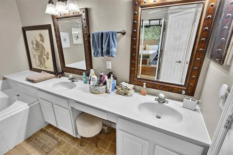 Villa ou maison à vendre à Casselberry, Floride: 5 chambres, 218.41 m2 № 2225753 - photo 22