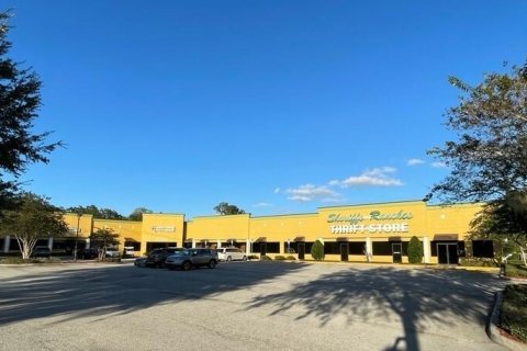 Propiedad comercial en alquiler en Leesburg, Florida № 812053 - foto 3