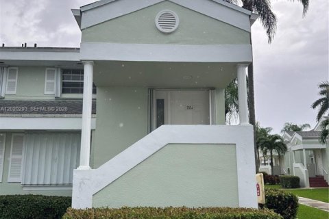 Condominio en Homestead, Florida, 1 dormitorio  № 2087627