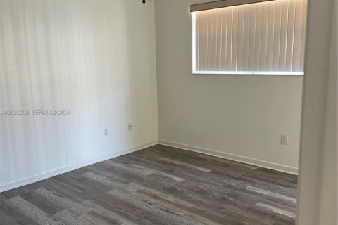 Condominio en venta en Homestead, Florida, 1 dormitorio, 77.11 m2 № 2087627 - foto 5
