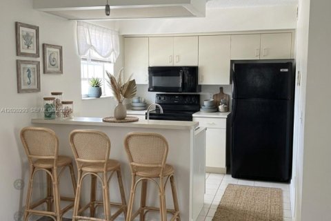Condominio en venta en Homestead, Florida, 1 dormitorio, 77.11 m2 № 2087627 - foto 6