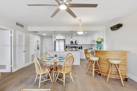 Copropriété à louer à Hollywood, Floride: 1 chambre, 75.44 m2 № 1896359 - photo 7