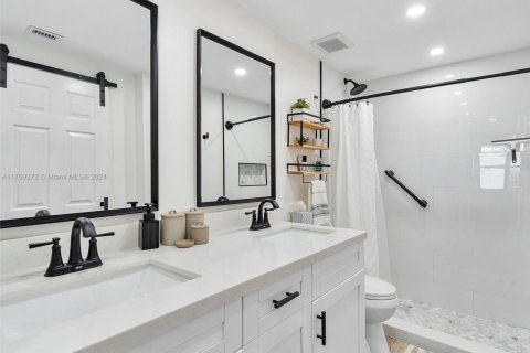 Copropriété à louer à Hollywood, Floride: 1 chambre, 75.44 m2 № 1896359 - photo 12
