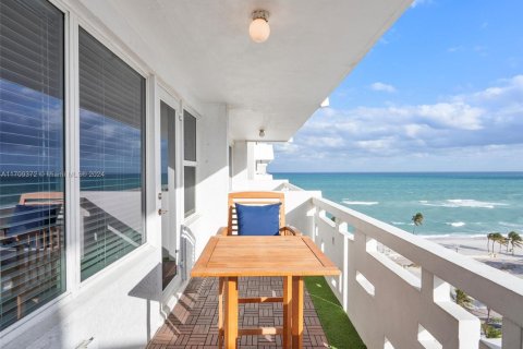 Copropriété à louer à Hollywood, Floride: 1 chambre, 75.44 m2 № 1896359 - photo 15