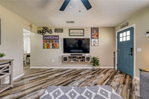 House in Winter Haven, Florida 3 bedrooms, 91.51 sq.m. № 1616151 - photo 7