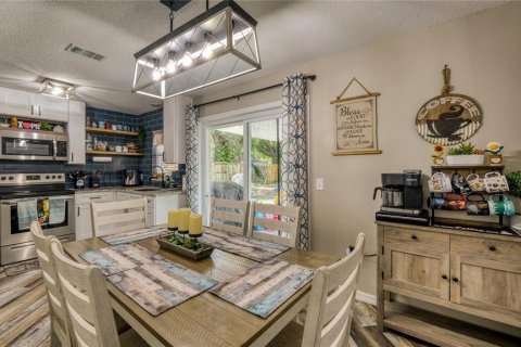 House in Winter Haven, Florida 3 bedrooms, 91.51 sq.m. № 1616151 - photo 14