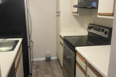 Condominio en alquiler en Pompano Beach, Florida, 2 dormitorios, 74.32 m2 № 1967988 - foto 18