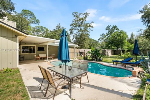 Villa ou maison à vendre à Gainesville, Floride: 3 chambres, 154.03 m2 № 2377176 - photo 17