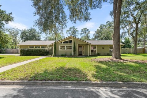 Villa ou maison à Gainesville, Floride 3 chambres, 154.03 m2 № 2377176