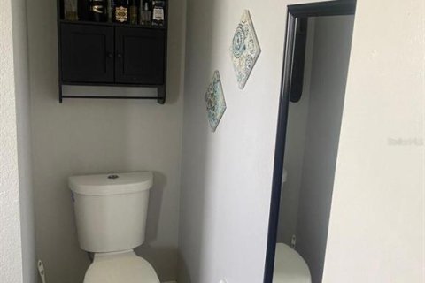 Купить кондоминиум в Киссимми, Флорида 5 комнат, 96.8м2, № 1446569 - фото 12