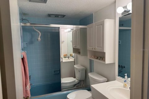 Condo in Port Charlotte, Florida, 2 bedrooms  № 1765936 - photo 11