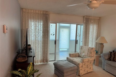 Condo in Port Charlotte, Florida, 2 bedrooms  № 1765936 - photo 3