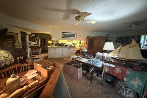 Casa en venta en Umatilla, Florida, 3 dormitorios, 188.78 m2 № 2123348 - foto 4