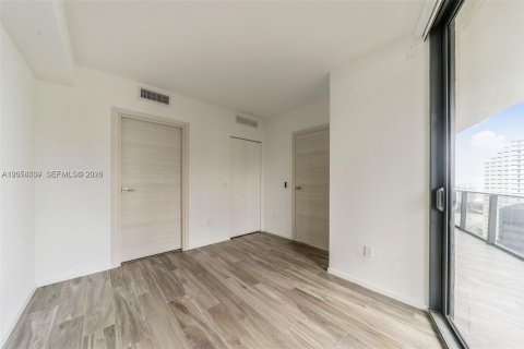 Copropriété à louer à Miami, Floride: 2 chambres, 103.96 m2 № 2168770 - photo 13
