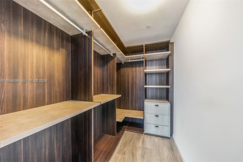Copropriété à louer à Miami, Floride: 2 chambres, 103.96 m2 № 2168770 - photo 9