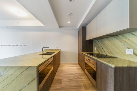Copropriété à louer à Miami, Floride: 2 chambres, 103.96 m2 № 2168770 - photo 4