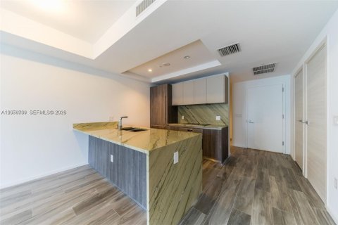 Copropriété à louer à Miami, Floride: 2 chambres, 103.96 m2 № 2168770 - photo 3