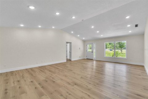 House in Ormond Beach, Florida 3 bedrooms, 171.59 sq.m. № 1689770 - photo 10