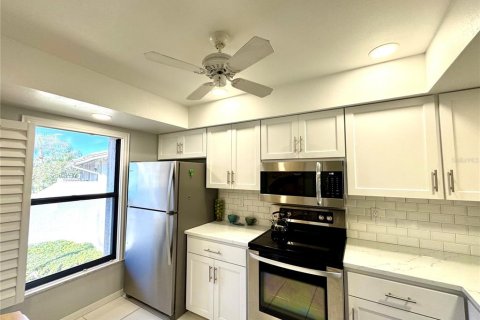 Снять в аренду кондоминиум в Сарасота, Флорида 5 комнат, 99.59м2, № 1721677 - фото 13