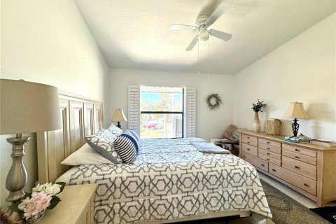 Снять в аренду кондоминиум в Сарасота, Флорида 5 комнат, 99.59м2, № 1721677 - фото 24