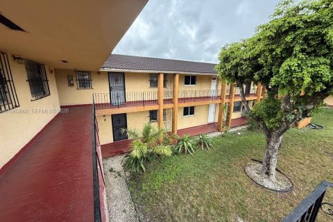 Снять в аренду кондоминиум в Опа-Локка, Флорида 3 спальни, 95.13м2, № 2049440 - фото 16