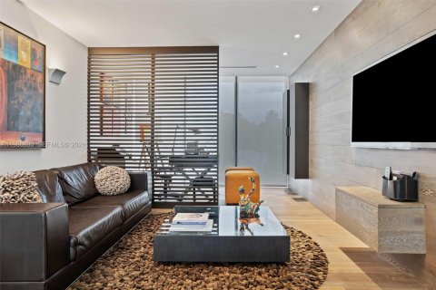 Купить виллу или дом в Ки-Бискейн, Флорида 6 спален, 484.58м2, № 2049506 - фото 25