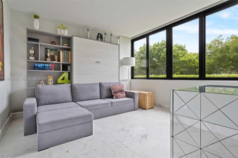 Купить виллу или дом в Ки-Бискейн, Флорида 6 спален, 484.58м2, № 2049506 - фото 21