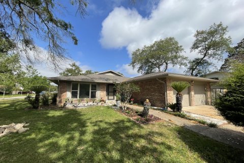 Casa en venta en Fort Walton Beach, Florida, 4 dormitorios, 195.84 m2 № 560880 - foto 1