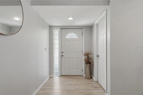 Casa en venta en Dunedin, Florida, 3 dormitorios, 183.39 m2 № 2230871 - foto 3
