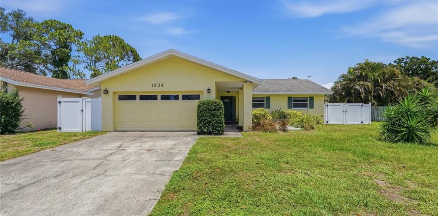 Casa en Dunedin, Florida 3 dormitorios, 183.39 m2 № 2230871