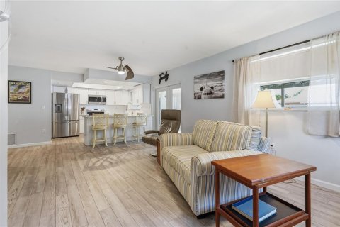 Casa en venta en Dunedin, Florida, 3 dormitorios, 183.39 m2 № 2230871 - foto 12