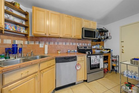 Copropriété à vendre à Hallandale Beach, Floride: 1 chambre, 89.93 m2 № 2090704 - photo 5
