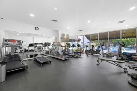 Copropriété à vendre à Hallandale Beach, Floride: 1 chambre, 89.93 m2 № 2090704 - photo 21