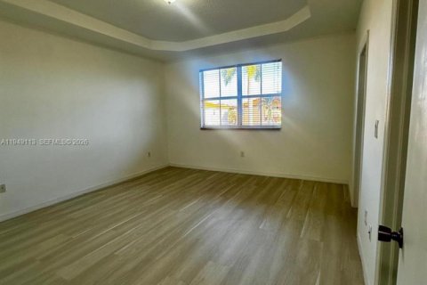 Снять в аренду таунхаус в Майами, Флорида 3 спальни, 158.31м2, № 2004883 - фото 21