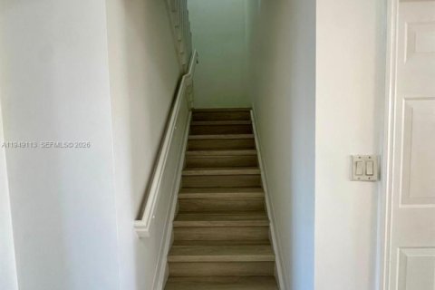 Снять в аренду таунхаус в Майами, Флорида 3 спальни, 158.31м2, № 2004883 - фото 19