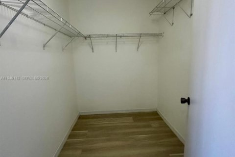 Снять в аренду таунхаус в Майами, Флорида 3 спальни, 158.31м2, № 2004883 - фото 22